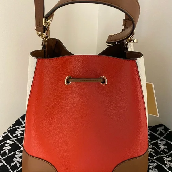 Michael Kors - Mercer Gallery , Coral, brown & cream leather purse - Picture 3 of 10